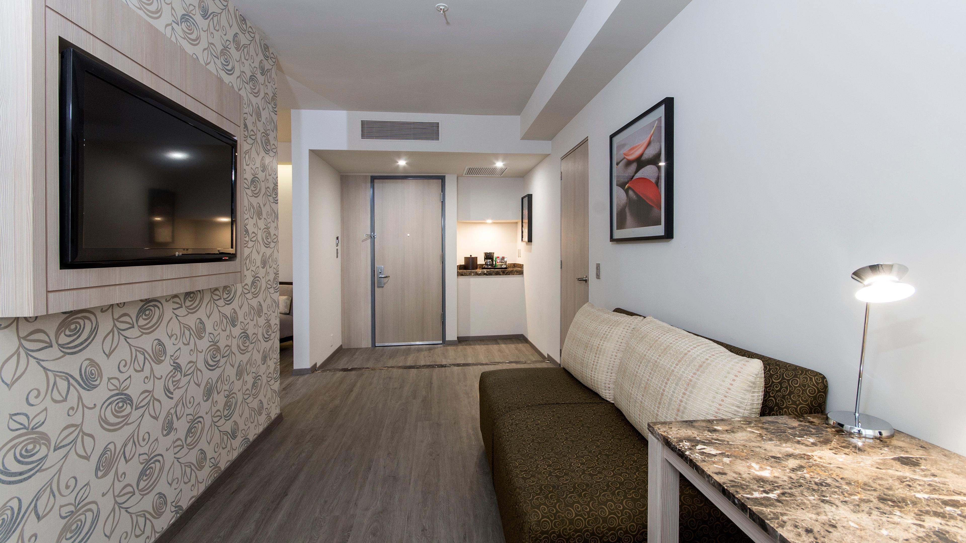 Holiday Inn Express Mexico- Toreo By Ihg Exterior photo
