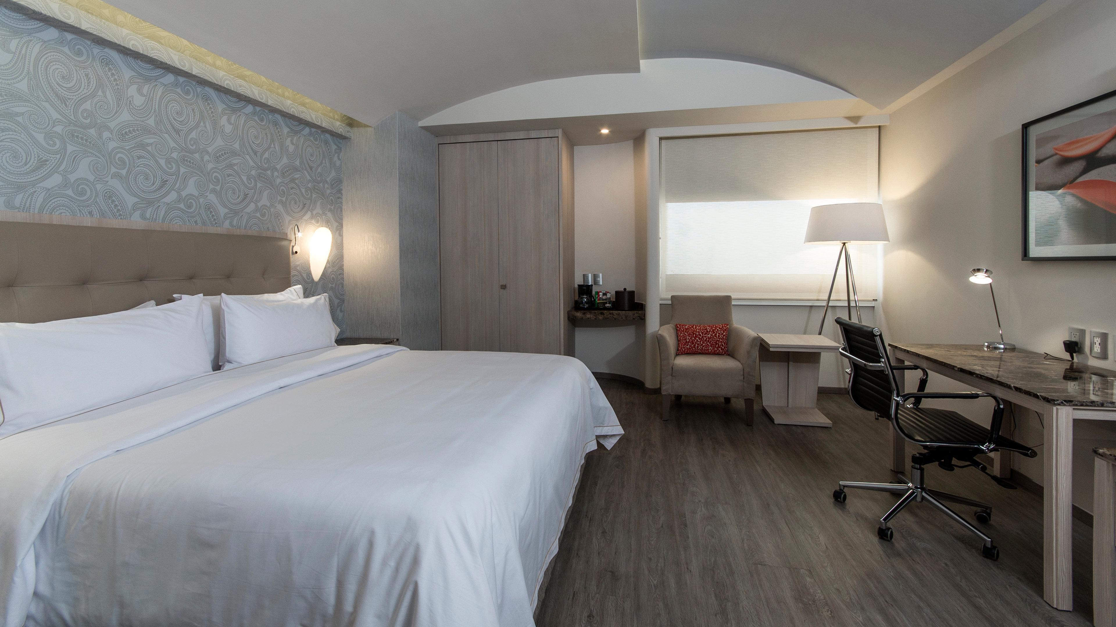 Holiday Inn Express Mexico- Toreo By Ihg Exterior photo