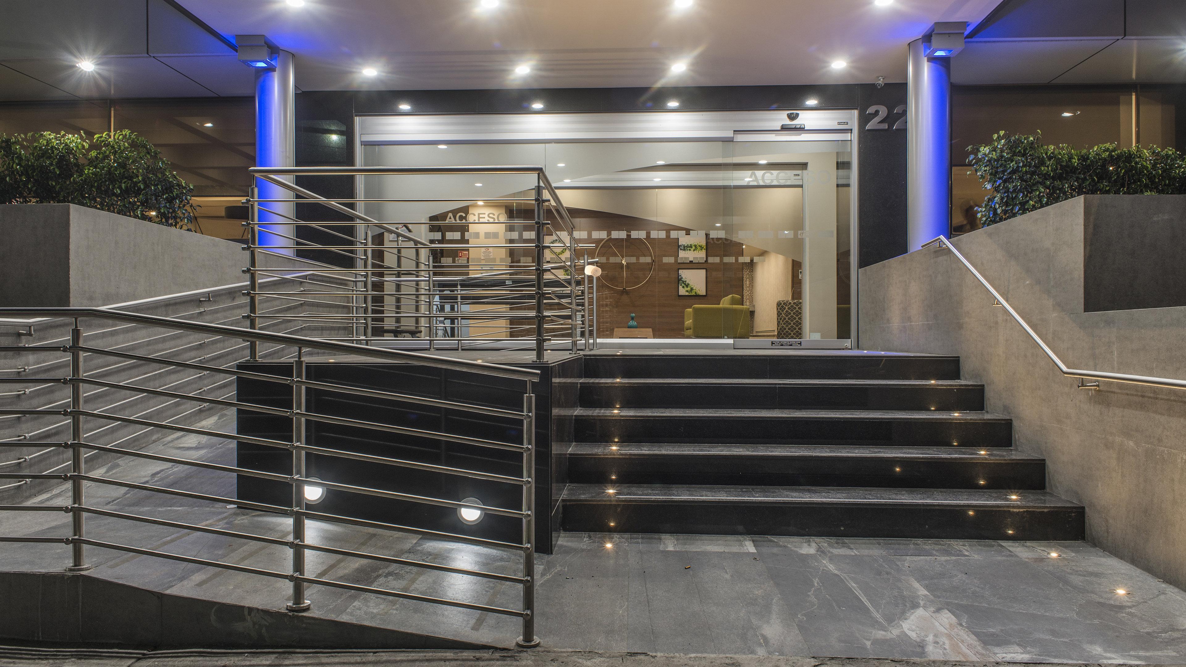 Holiday Inn Express Mexico- Toreo By Ihg Exterior photo