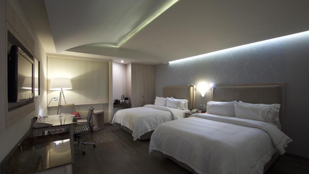 Holiday Inn Express Mexico- Toreo By Ihg Exterior photo