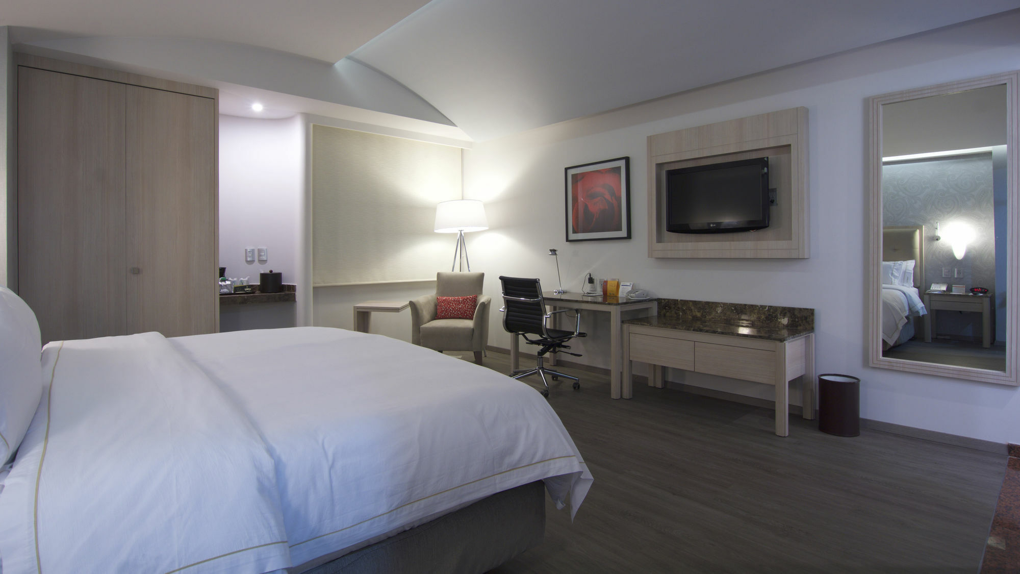 Holiday Inn Express Mexico- Toreo By Ihg Exterior photo